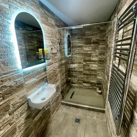 Flat With Garden Volos